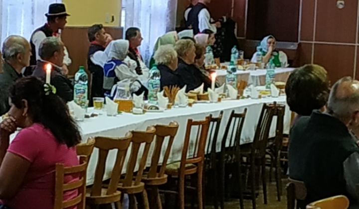 Posedenie s dôchodcami, r. 2019