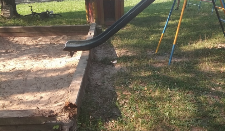 Detské ihrisko pred úpravou 